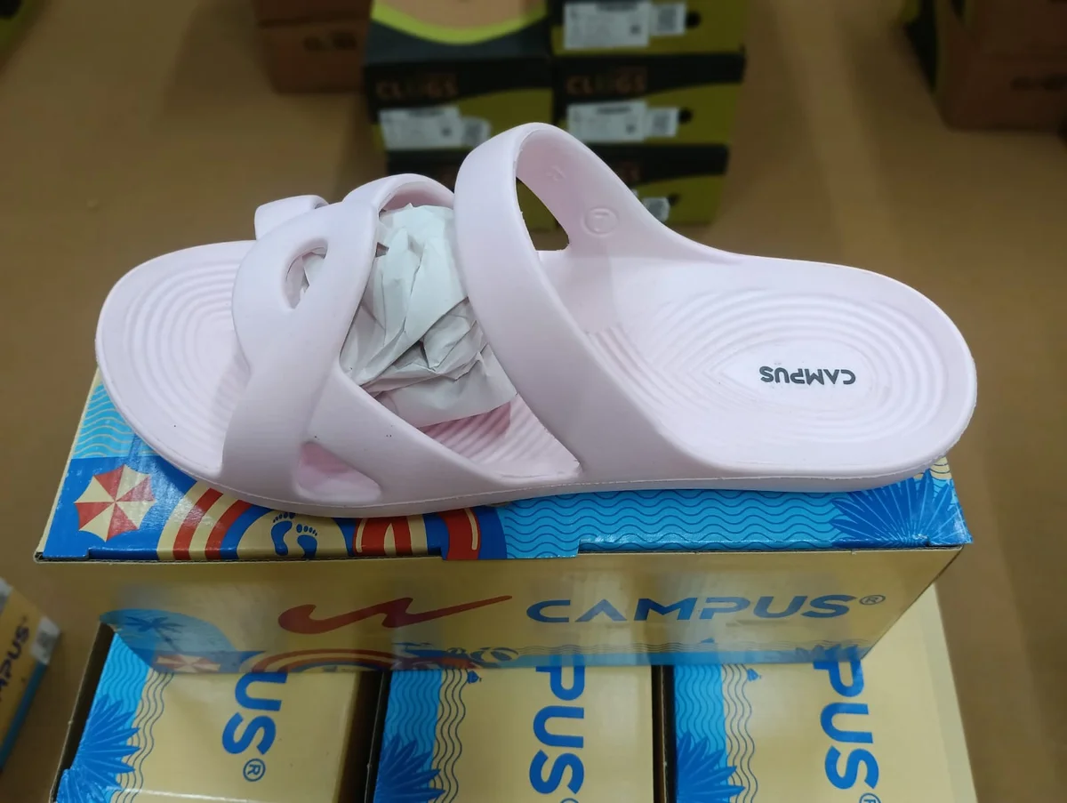 Campus slippers