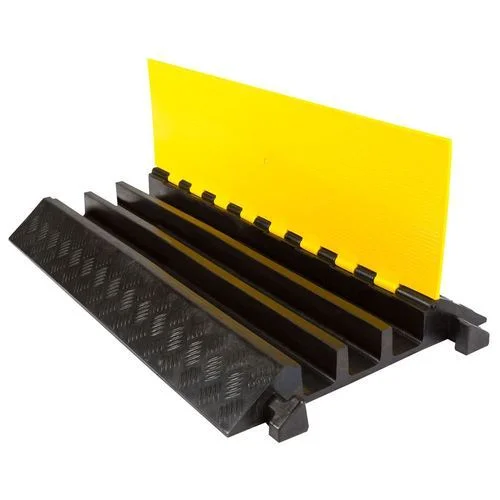 Cable Protector 3 Channel, Size: 900 X 500 X 75