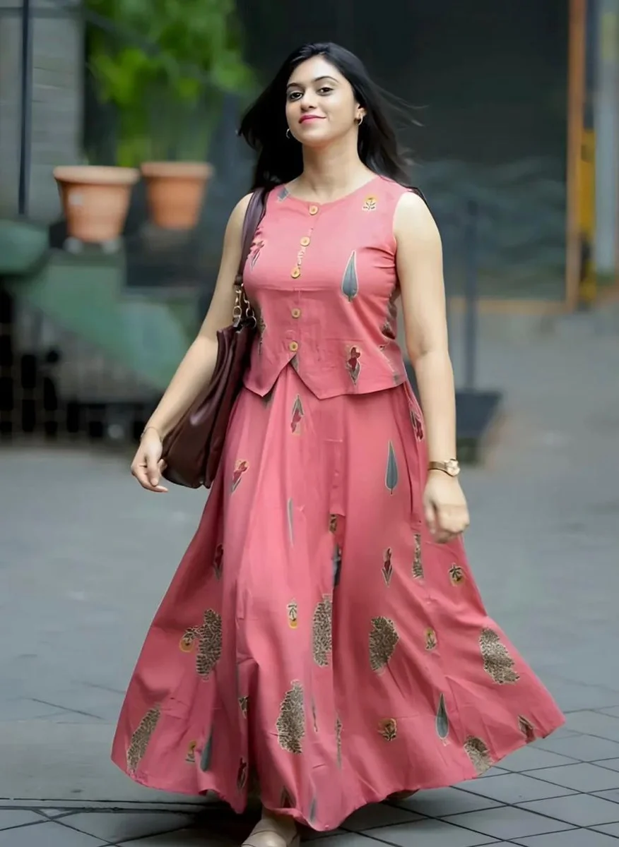 Women skirts set