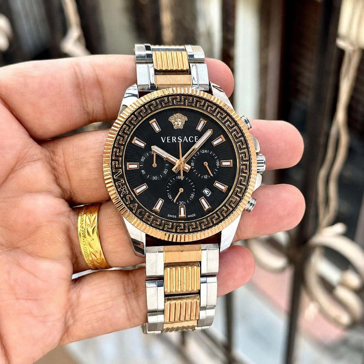 Versace Greca Action