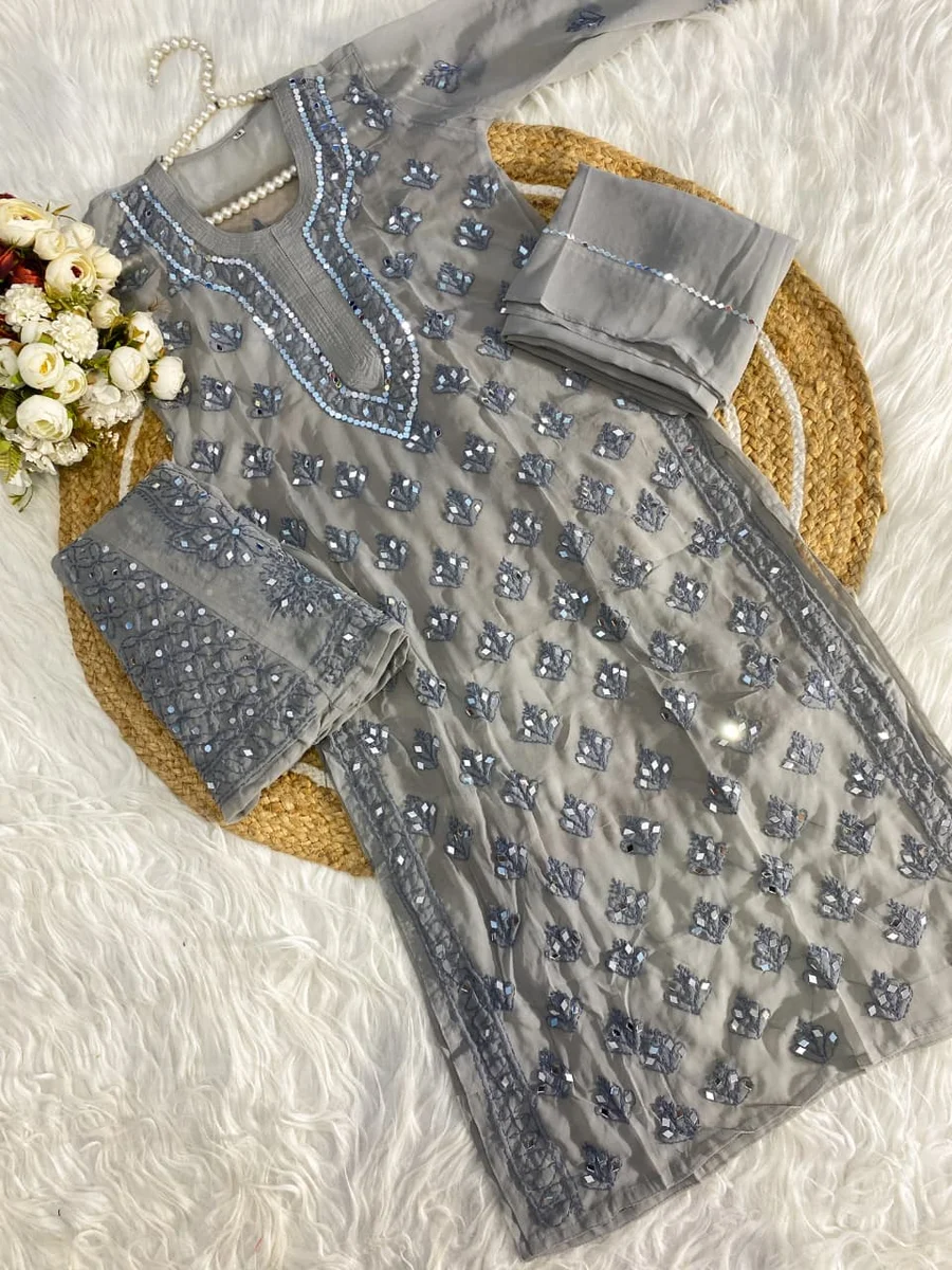 Mirrorwork coord set