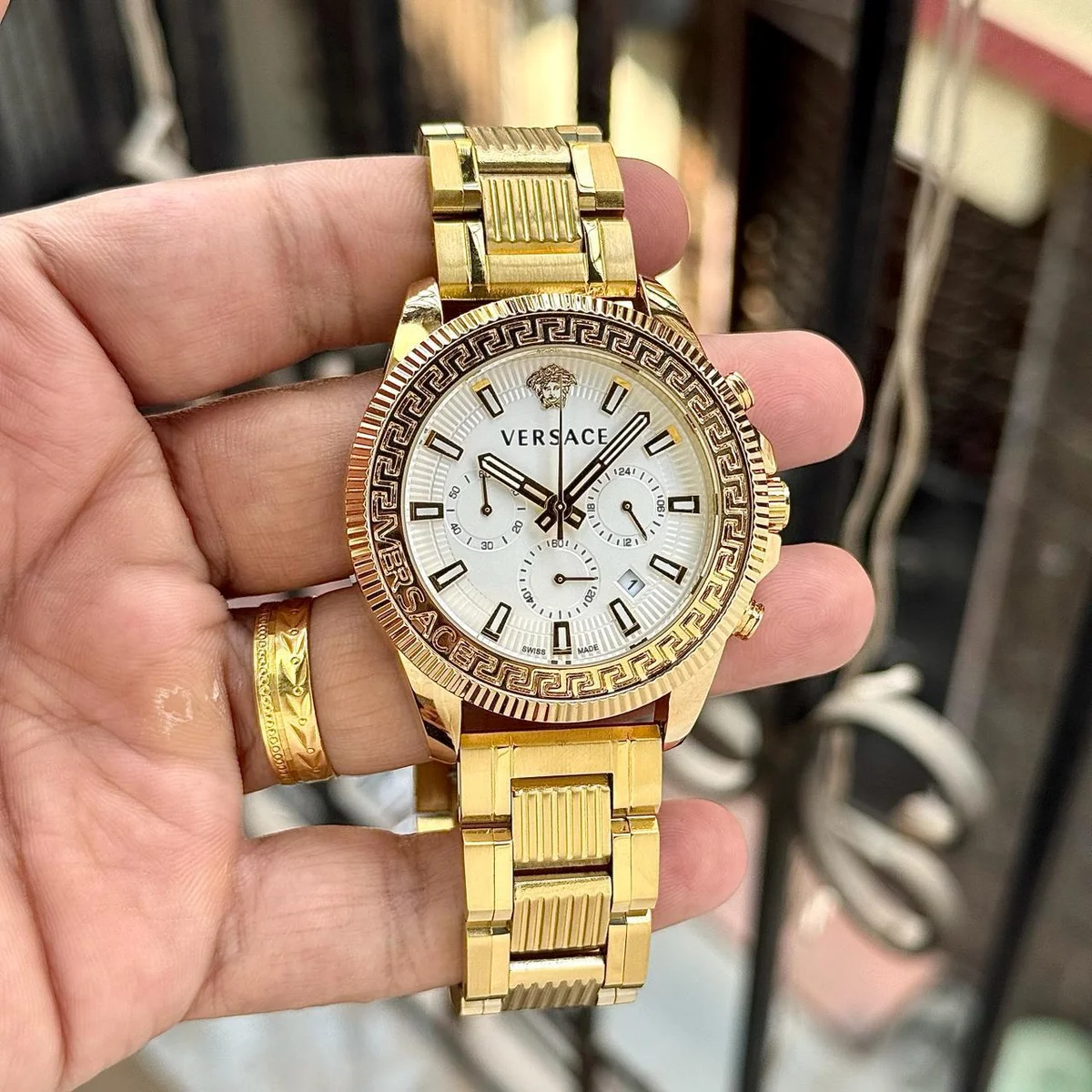 Versace Greca Action