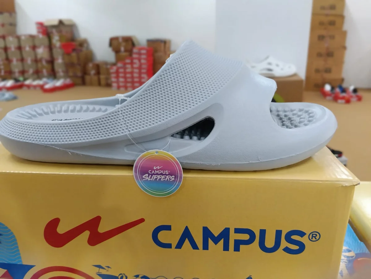 Campus slippers
