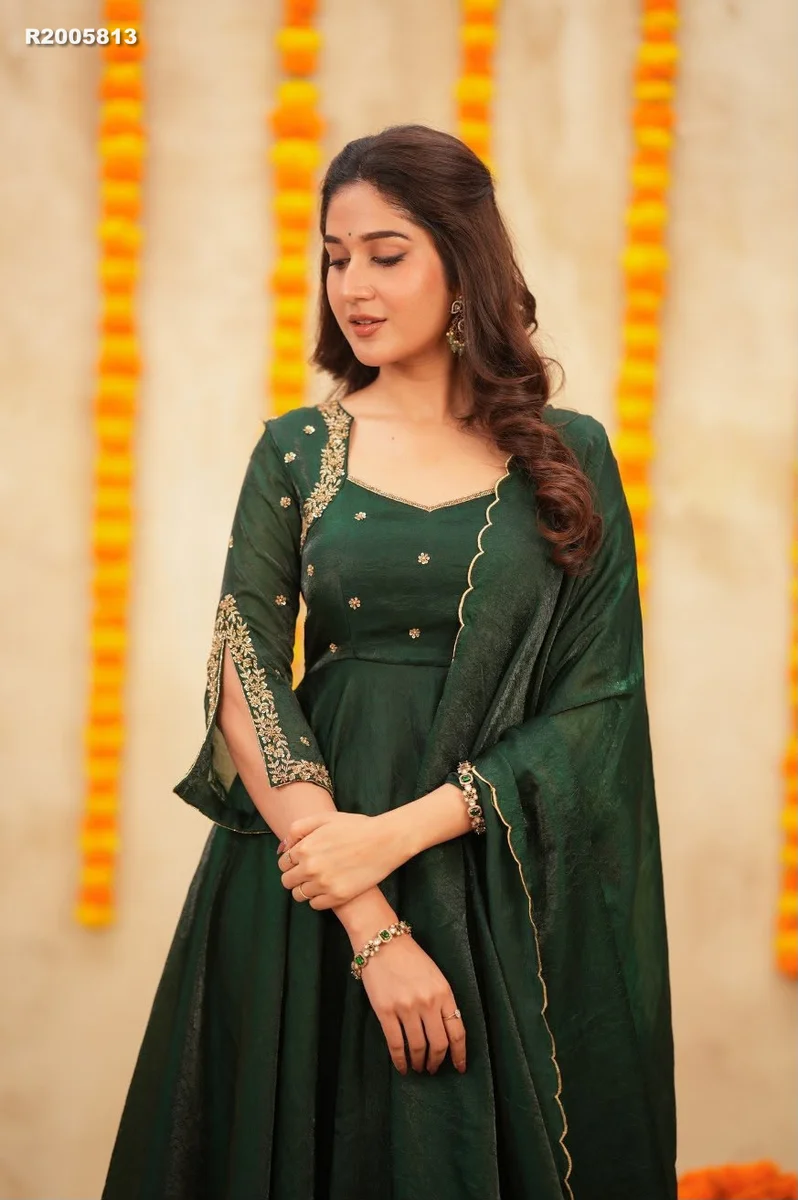 RK ethinics... Spakling Georgette glimmer gown with an Mono Chrome dupatta