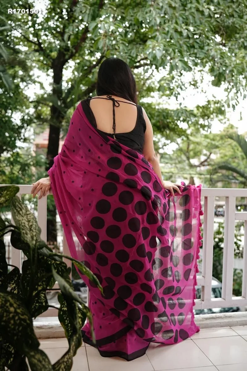 RK ethinics...Fabric - Plain Linen  Work - Digital Print.  Extra Work - Latkan (Fumka) 4