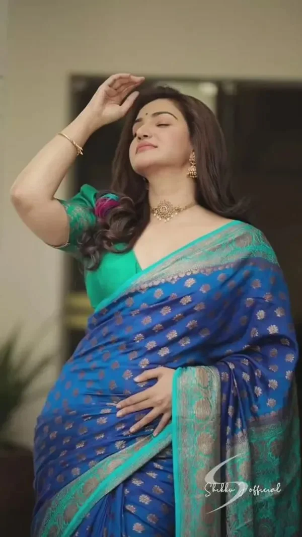 Product ID: NV4-ZvGw  Banarasi Semi-Silk Saree with Unstiched Blouse Piece 4