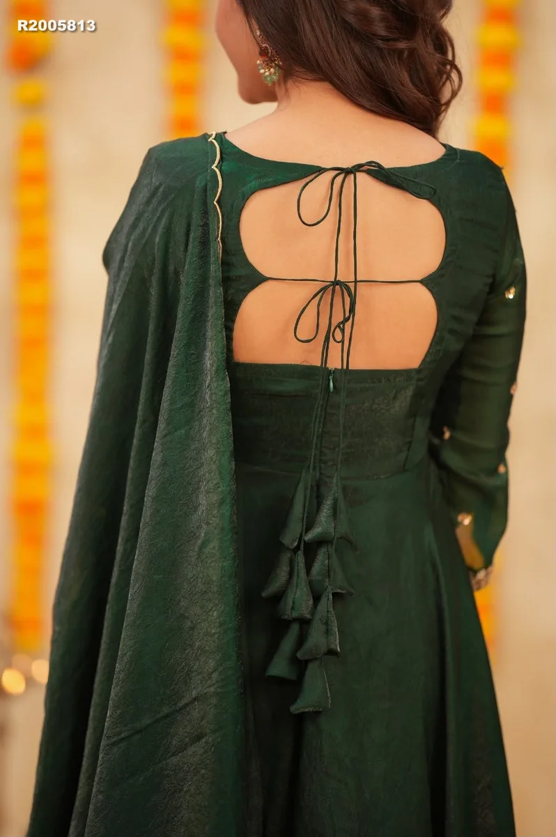 RK ethinics... Spakling Georgette glimmer gown with an Mono Chrome dupatta 5