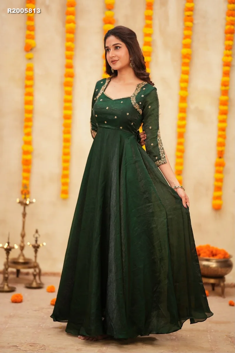 RK ethinics... Spakling Georgette glimmer gown with an Mono Chrome dupatta 2