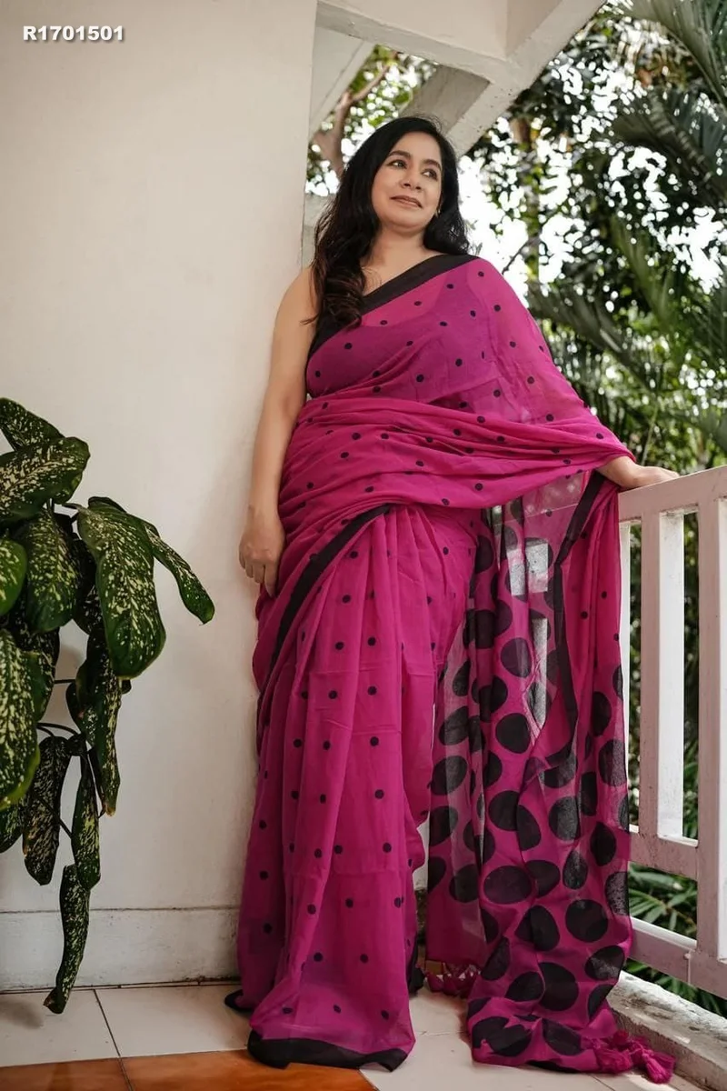 RK ethinics...Fabric - Plain Linen  Work - Digital Print.  Extra Work - Latkan (Fumka) 5