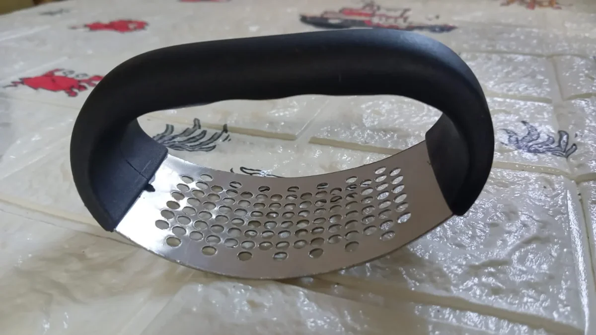Garlic Press – Rocking Stainless Steel Ginger Mincer for Kitchen | GripChef 6