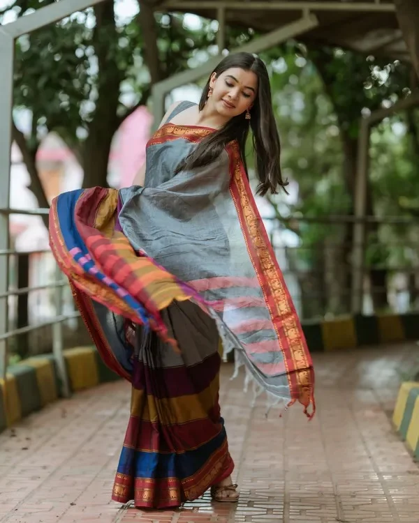 Product ID: DMrAAdxQ  Grey Half Half Narayanpet Pure Cotton Sarees