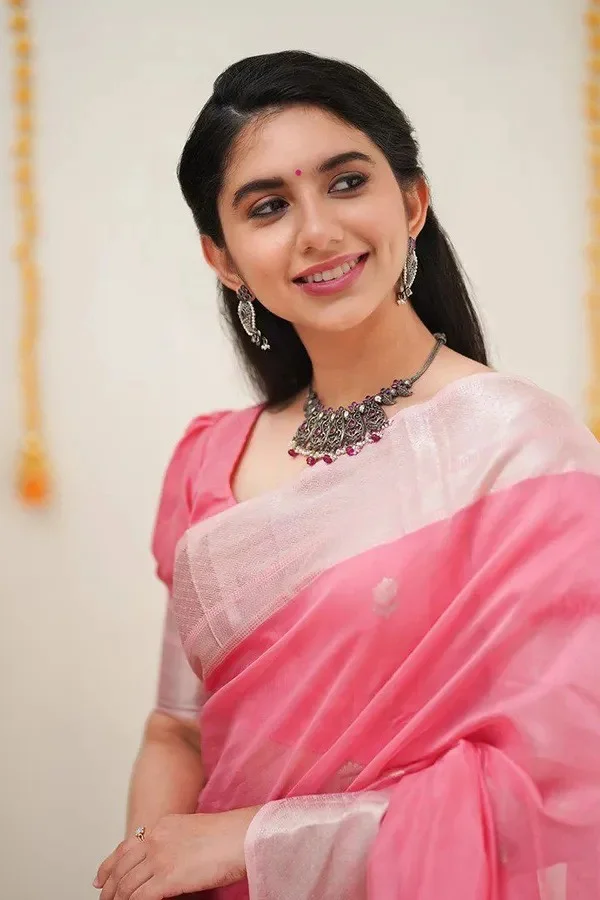 Product ID: 9nx5ra_R  Confounding Pink Cotton Silk Saree With Splendorous Blouse Piece