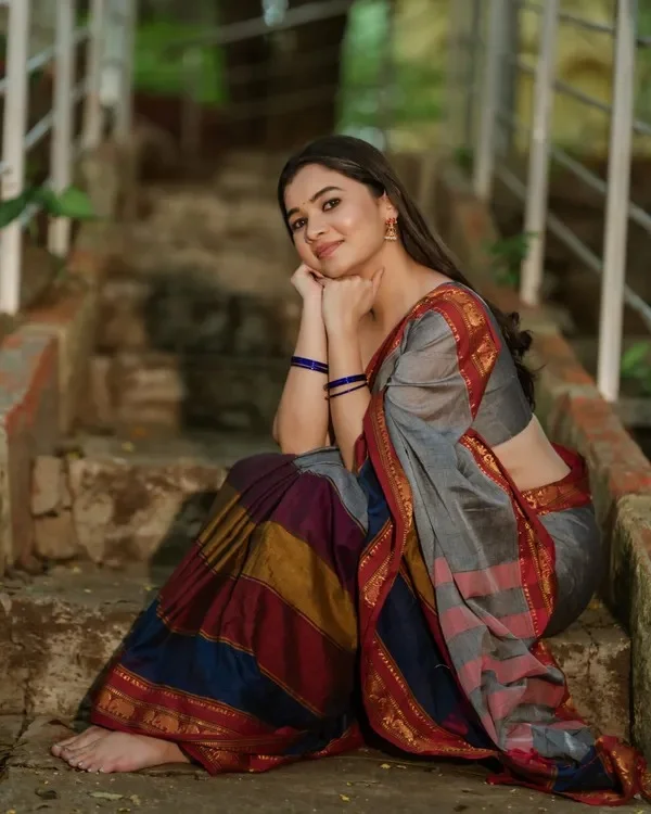 Product ID: DMrAAdxQ  Grey Half Half Narayanpet Pure Cotton Sarees 6
