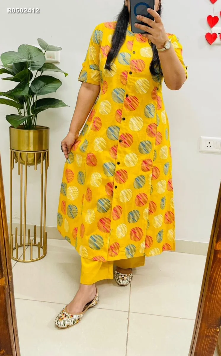 RK ethinics ...Co-Ords set in Aline kurti pattern paired with Ankle length pant giving 6