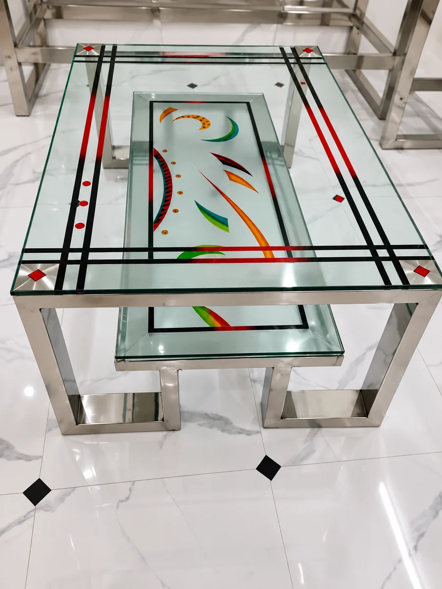 Premium quality luxurious table
